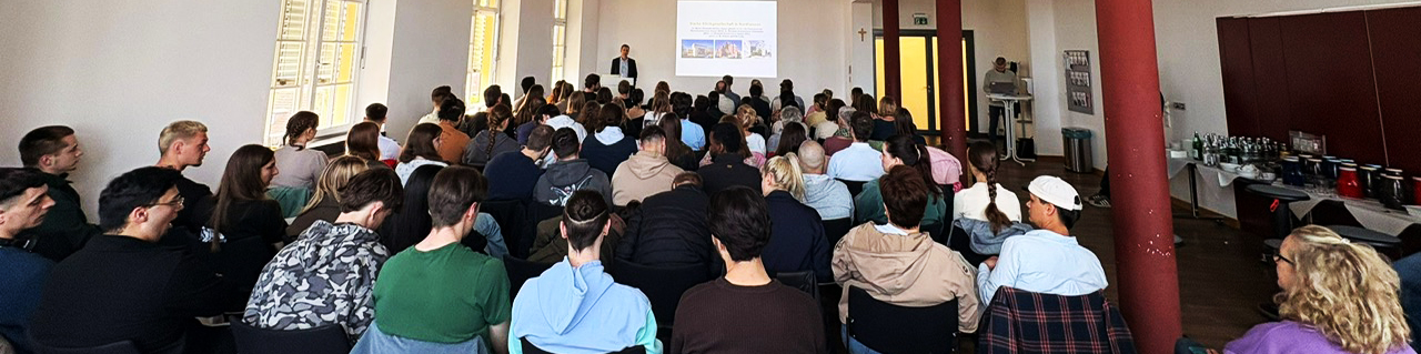 Wirbelsäulenzentrum Kassel Hand trifft Messer 2026